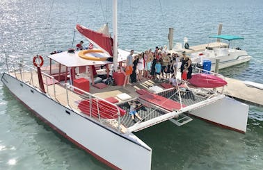 50' Kurt Hughes Design Catamaran in Miami ($1,100  PER HOUR)