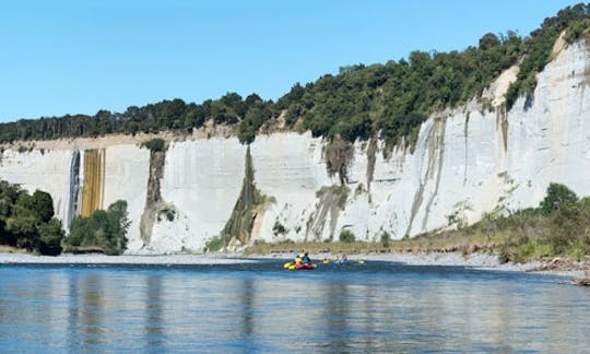 Journée complète de rafting panoramique sur la rivière Rangitikei, en Nouvelle-Zélande. Adapté aux familles.