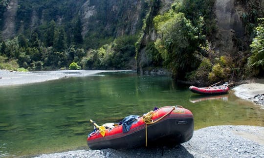 Journée complète de rafting panoramique sur la rivière Rangitikei, en Nouvelle-Zélande. Adapté aux familles.