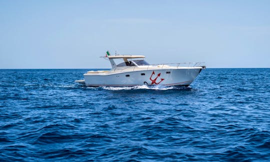 Gaglioffa Gagliardo 37 Powerboat Charter in Castellammare di Stabia