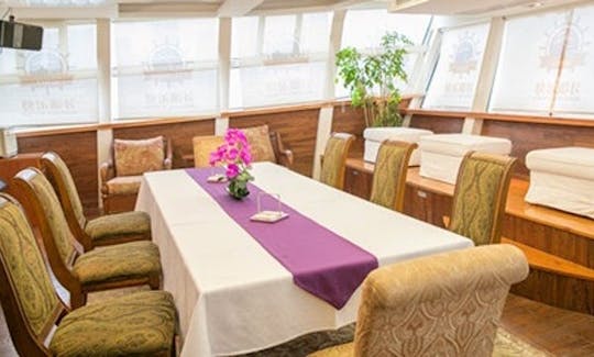 Passenger Boat / Party Boat / Events Boat in Shanghai Shi, China