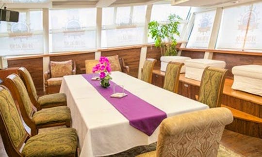 Passenger Boat / Party Boat / Events Boat in Shanghai Shi, China