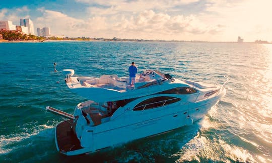 48' Azimut Motor Yacht Charter in Cancún, Mexico