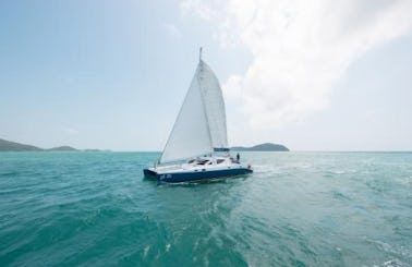 The Ruby 52ft - Private sailing catamaran charter