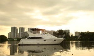 Luxury Yacht Charter in Ho CHi Minh City - Carver 36