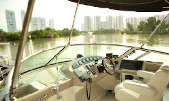 Luxury Yacht Charter in Ho CHi Minh City - Carver 36