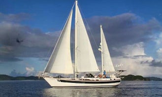 Sailing Yacht Charter for 8 People in Coron, Palawan
