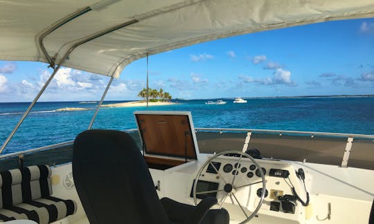 Avoid the Crowds, 62’ft Rayburn Yacht Charter to Rose Island and Green cay 