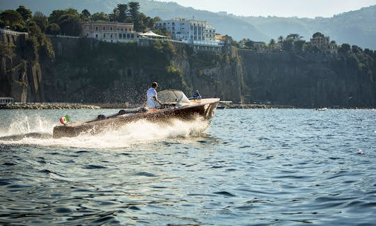 Riva Super Florida Boat for 4 Person in Sorrento, Campania