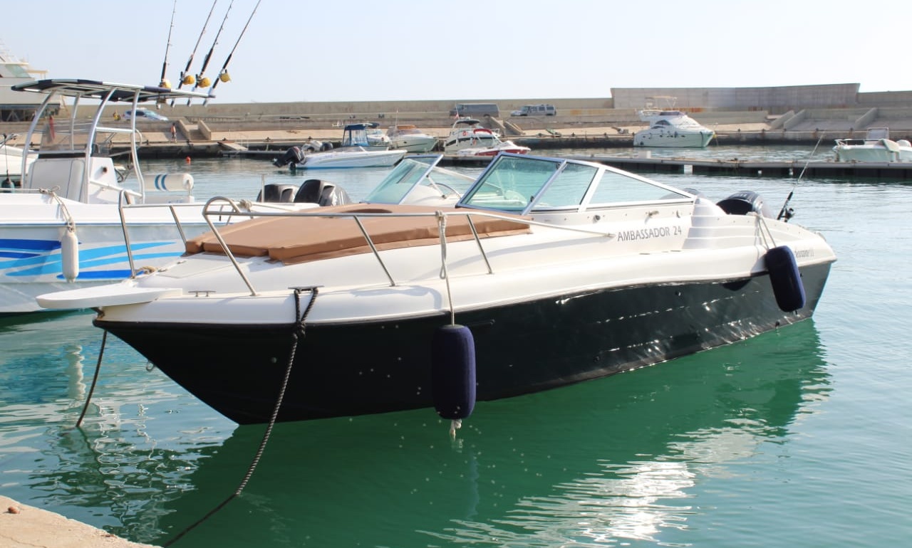 yacht rental lebanon price