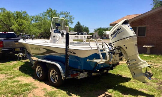 20ft Bluewave Center Console 140hp Suzuki for Rent in Clyde, Texas