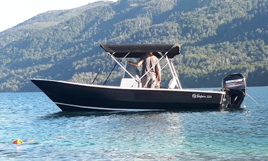 Bermuda Sport 180 Bowrider on Patagonian lakes in Puerto Manzano, Neuquén