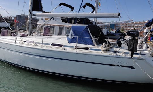 Explore a costa do Algarve, a bordo de um iate à vela Bavaria 41 ROCINANTE