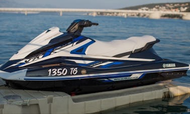 Alugue o automóvel do modelo Jet Ski VX DeLuxe em Trogir