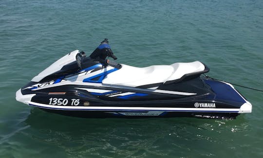 Alugue o automóvel do modelo Jet Ski VX DeLuxe em Trogir