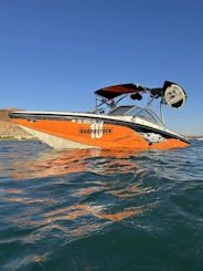 22ft Centurion Avalanche Surf/Wakeboard Boat Rental