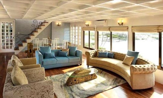 2 Bedroom Luxury Houseboats