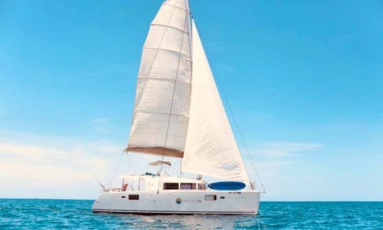 Pacific Soul Sailing Luxury Catamaran - Private Charter