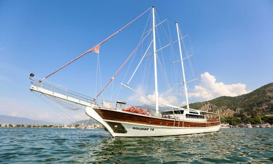 Amazing Luxury Blue Cruise Trip On 127' Holiday 10 Gulet in Fethiye, Muğla
