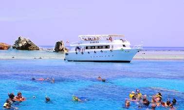 Passeio de barco pelo Mar Vermelho I Viagem de mergulho com snorkel na Ilha de Tiran