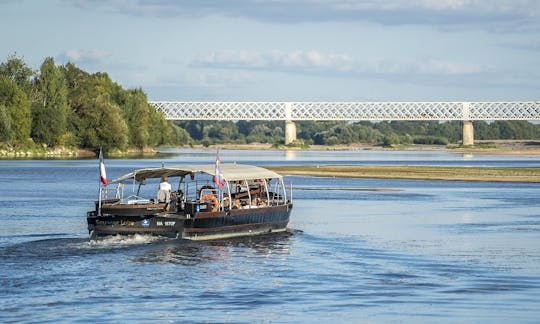 Explore Saumur Pays de la Loire On Saumur Loire Boat