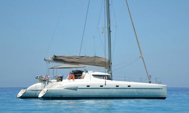 Alquiler de Okeanos Bahia Fountaine Pajot de 46 pies en Ornos, Mykonos, Grecia