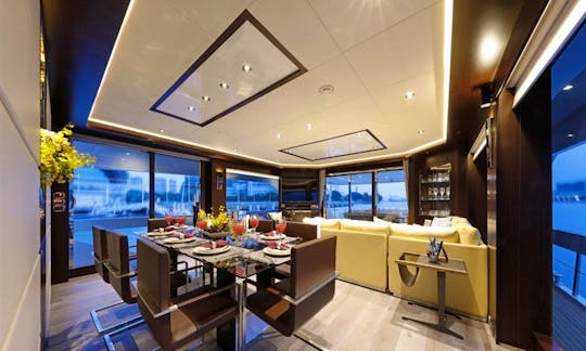 Explore the High Seas onboard Horizon FB85 "Angeleyes" Luxury Yacht - Crewed Charter in Tortola, BVI!