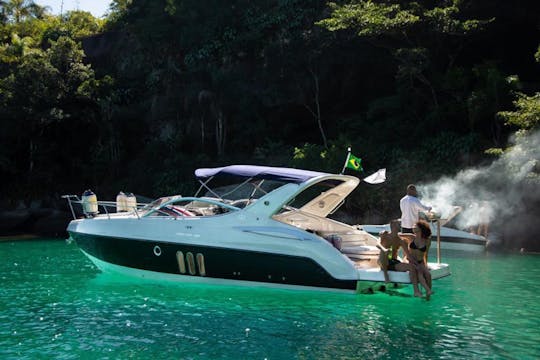 30ft Jaspien Phantom Motor Yacht Rental in Paraty, Rio de Janeiro, Brazil