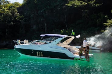 30ft Jaspien Phantom Motor Yacht Rental in Paraty, Rio de Janeiro, Brazil