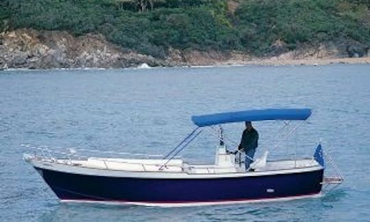 Charter a 25' Dasamarine Aztair in San Roque, Spain