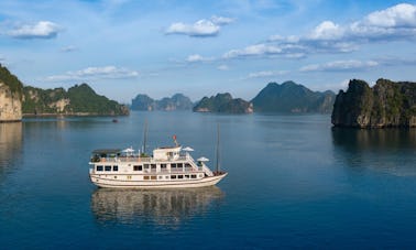 Baía de Halong 2 dias/1 noite com cruzeiro de 4 estrelas