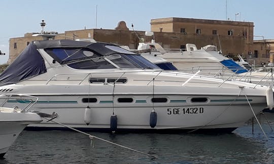 Sealine 36 Motor Yacht Charter for 9 People in Trapani, Italy