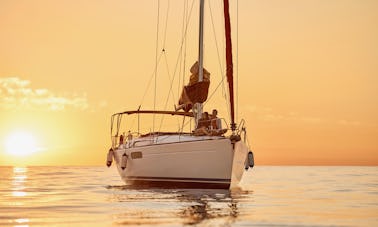 Beautiful Sailing Tour in Barcelona Aboard a 409 Sun Odyssey for 11 People