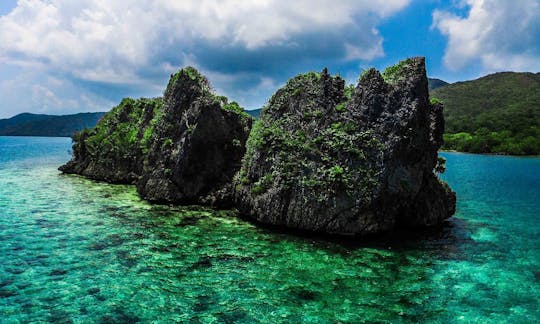 Snorkeling Trip in the Island of Roatan with Captain Lewis & Keaton