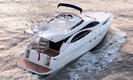 Book the Azimut 46 Flybridge Motor Yacht in London, England