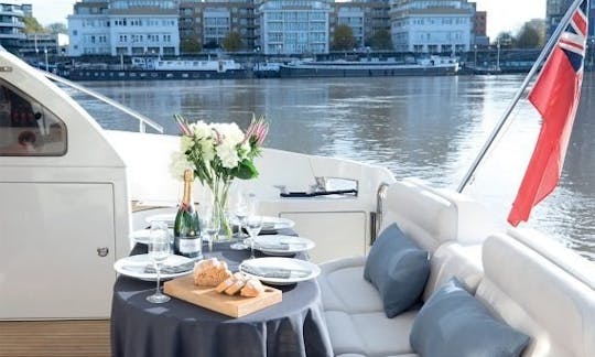 Book the Azimut 46 Flybridge Motor Yacht in London, England