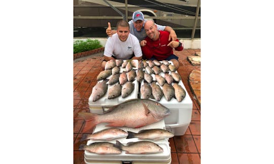 Fishing Charter & Sandbar Trips Aboard a Contender 25T Center Console in Miami, Florida