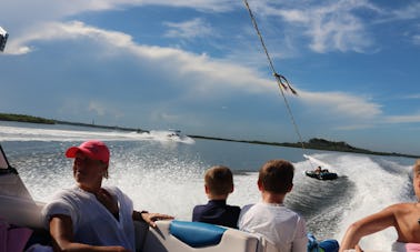 Reserve this 24' Chaparral Vortex Jet Boat with 4 Stroke 204 Hp Engine in Daytona Beach, Florida ( Captain Included)