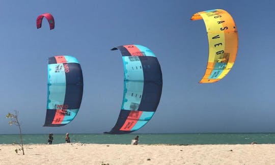 Private Kiteboarding Classes for Beginner in La Guajira, Colombia!