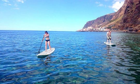 Alugue uma prancha de stand up paddleboard na Madeira