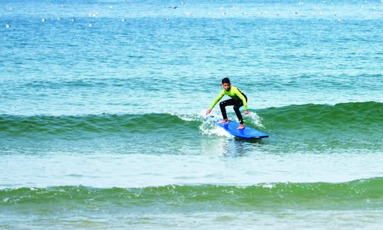 Réservez un cours de surf et louez un appareil de surf à Safi, au Maroc