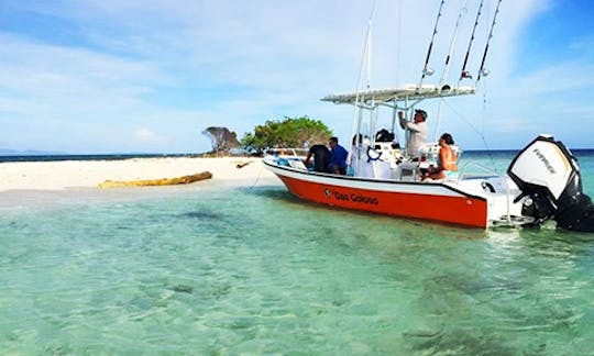 フンジュラスのベイ諸島での8人半日の深海釣り旅行！