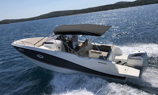 Terraço Quicksilver 755 para 8 pessoas em Tisno, Croácia!