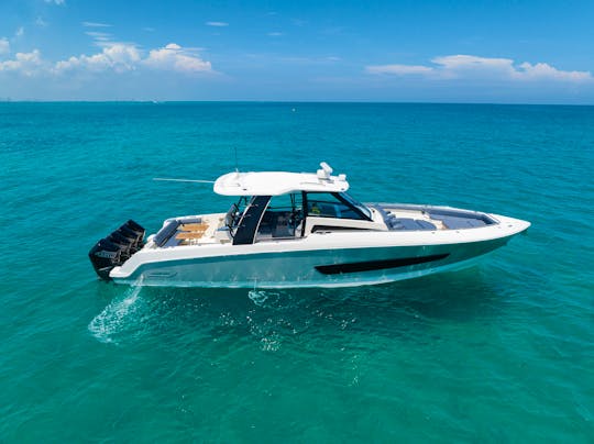BOSTON WHALER 420 OUTRAGE WITH QUAD 450R'S  RACING MOTORS