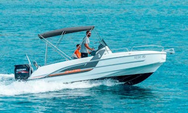 ¡Beneteau Flyer 6.6 con Suzuki de 150 CV en alquiler en Trogir, Split, Solta, Brac, Primosten y otros lugares!