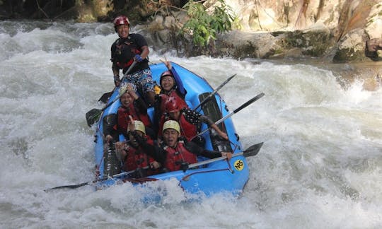 3 Hours Whitewater Rafting Trip on Kampar River, Perak in Gopeng