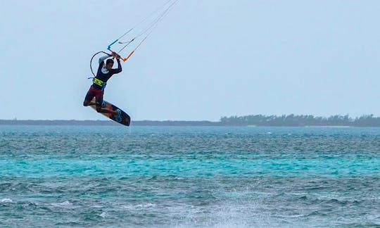 Kitesurfing Lesson in Anse Mourouk, Rodrigues District, Mauritius