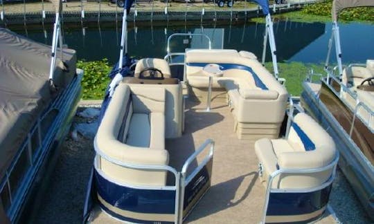 Rent a 20' Bennington Pontoon for 9 Person in Sunny Isles Beach, Florida