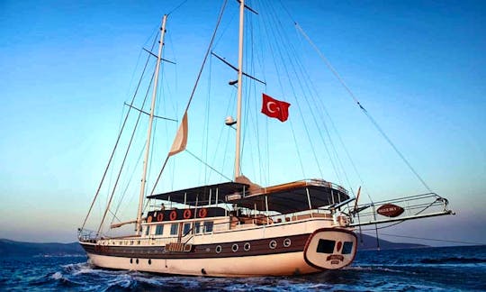 Book the 104ft "Oğuz Bey" Gulet in Muğla