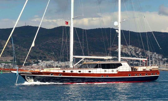 Book the 127ft "Dragon Fly" Gulet in Bodrum, Muğla